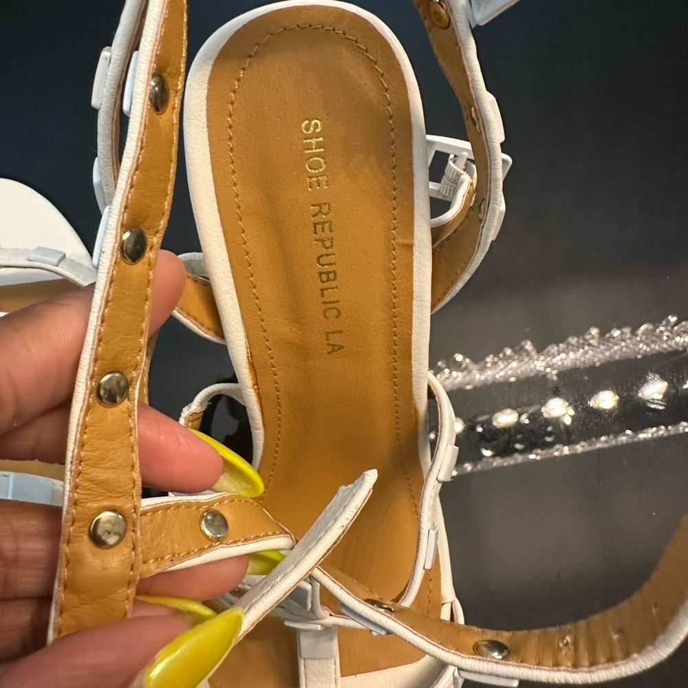 Shoe Republic LA White Heels with Intricate Design - Picture 3 of 5